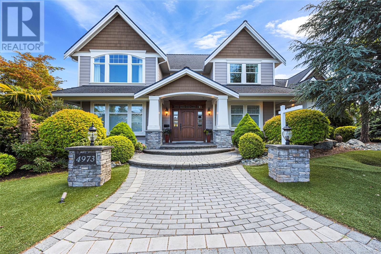 4973 La Quinta Pl, Saanich, British Columbia