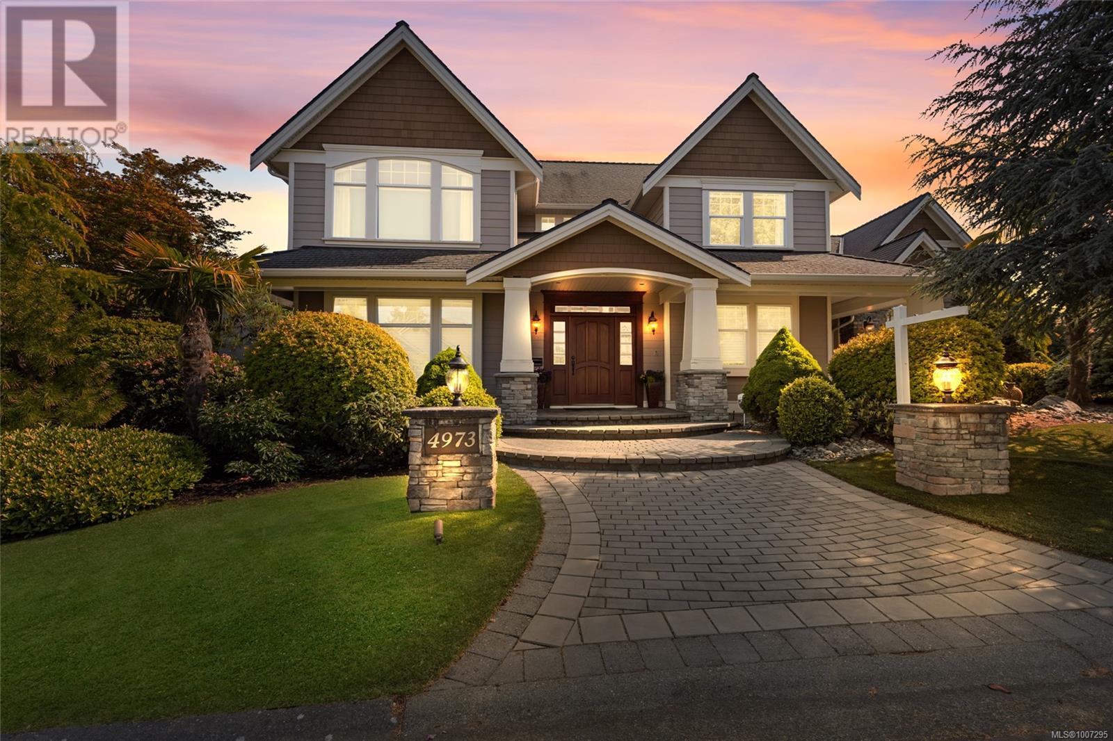 4973 La Quinta Pl, Saanich, British Columbia  V8Y 3G9 - Photo 2 - 1007295
