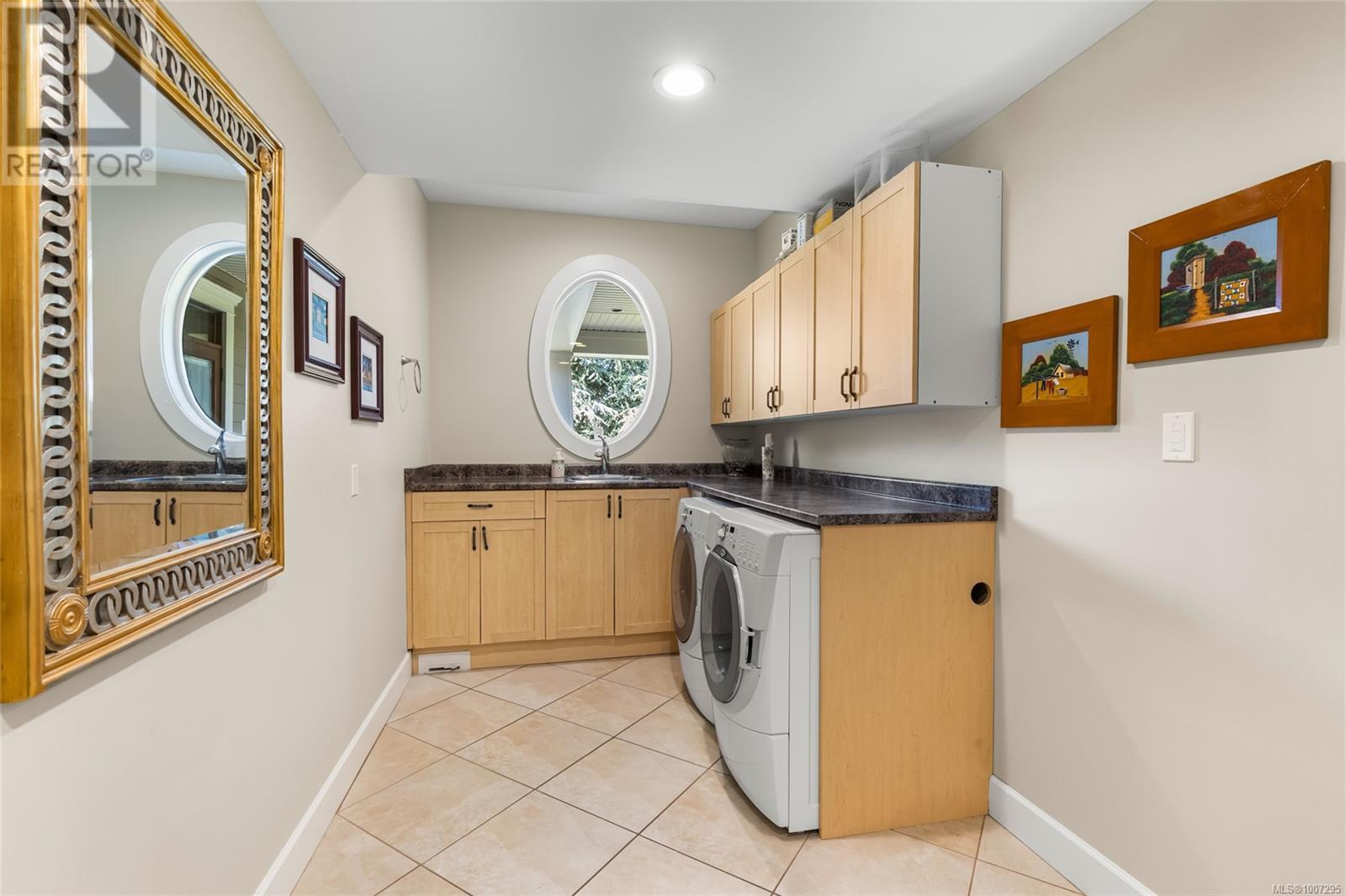 4973 La Quinta Pl, Saanich, British Columbia  V8Y 3G9 - Photo 32 - 1007295