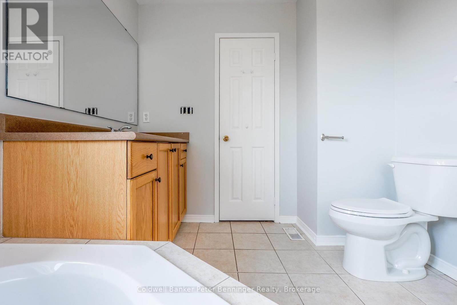 1964 Romina Court, Innisfil, Ontario  L9S 4Y1 - Photo 24 - N12289912