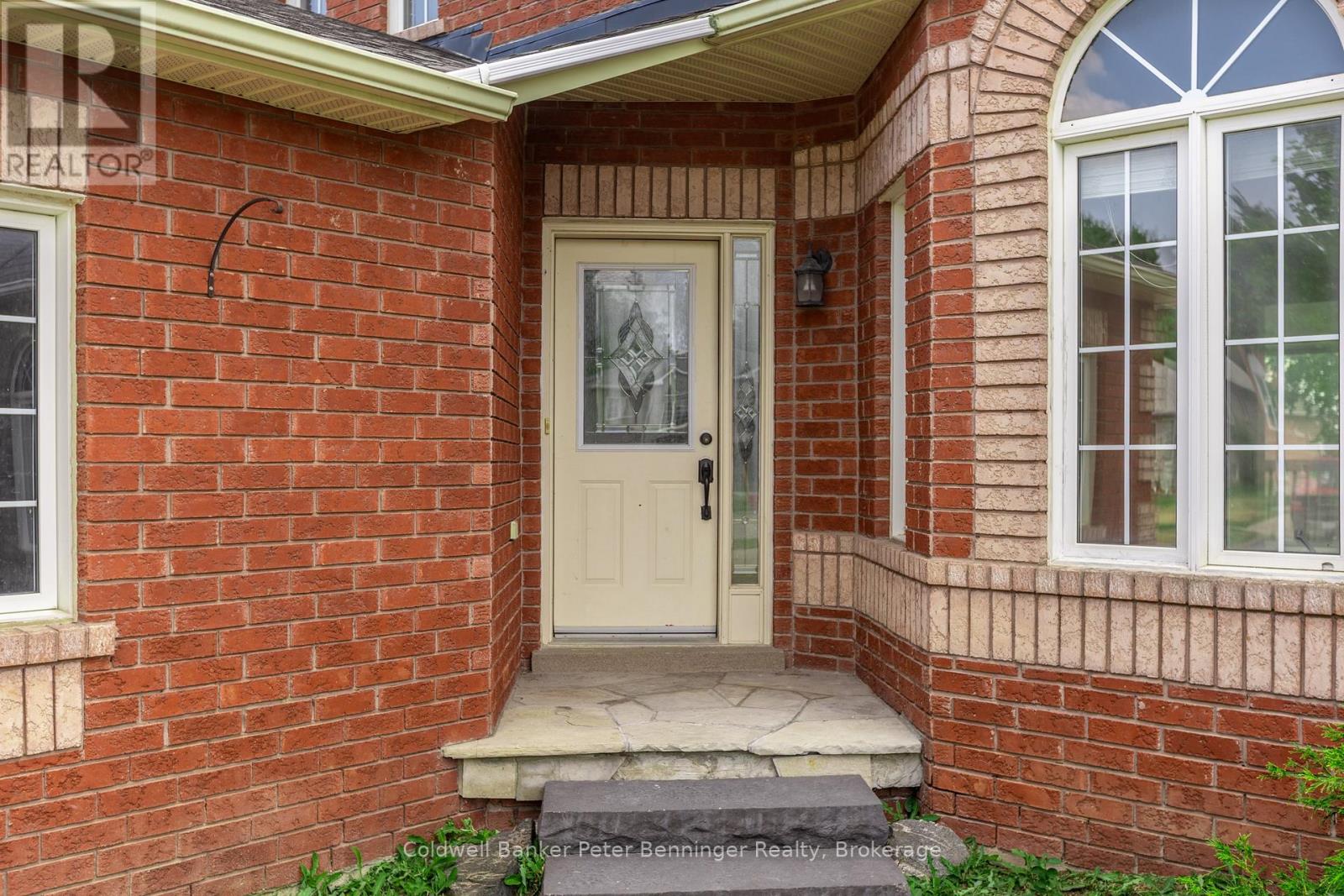 Property at 1964 ROMINA COURT image 4