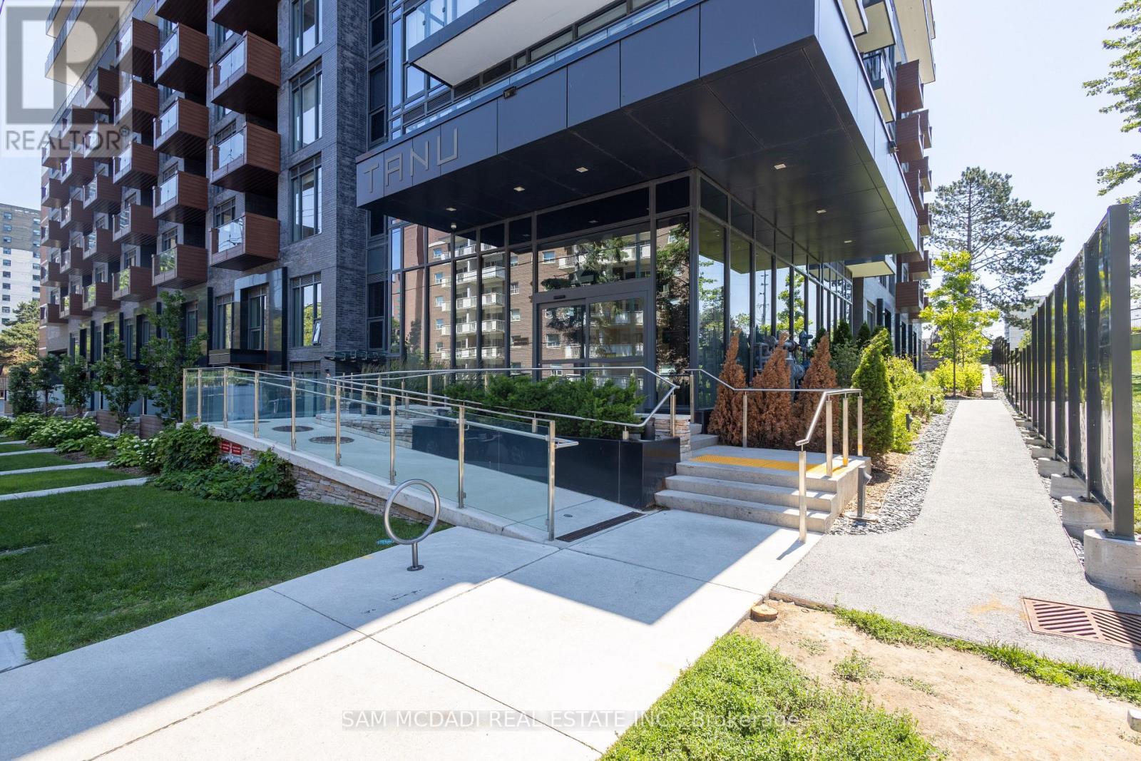 Property at 321 - 21 PARK STREET E image 3