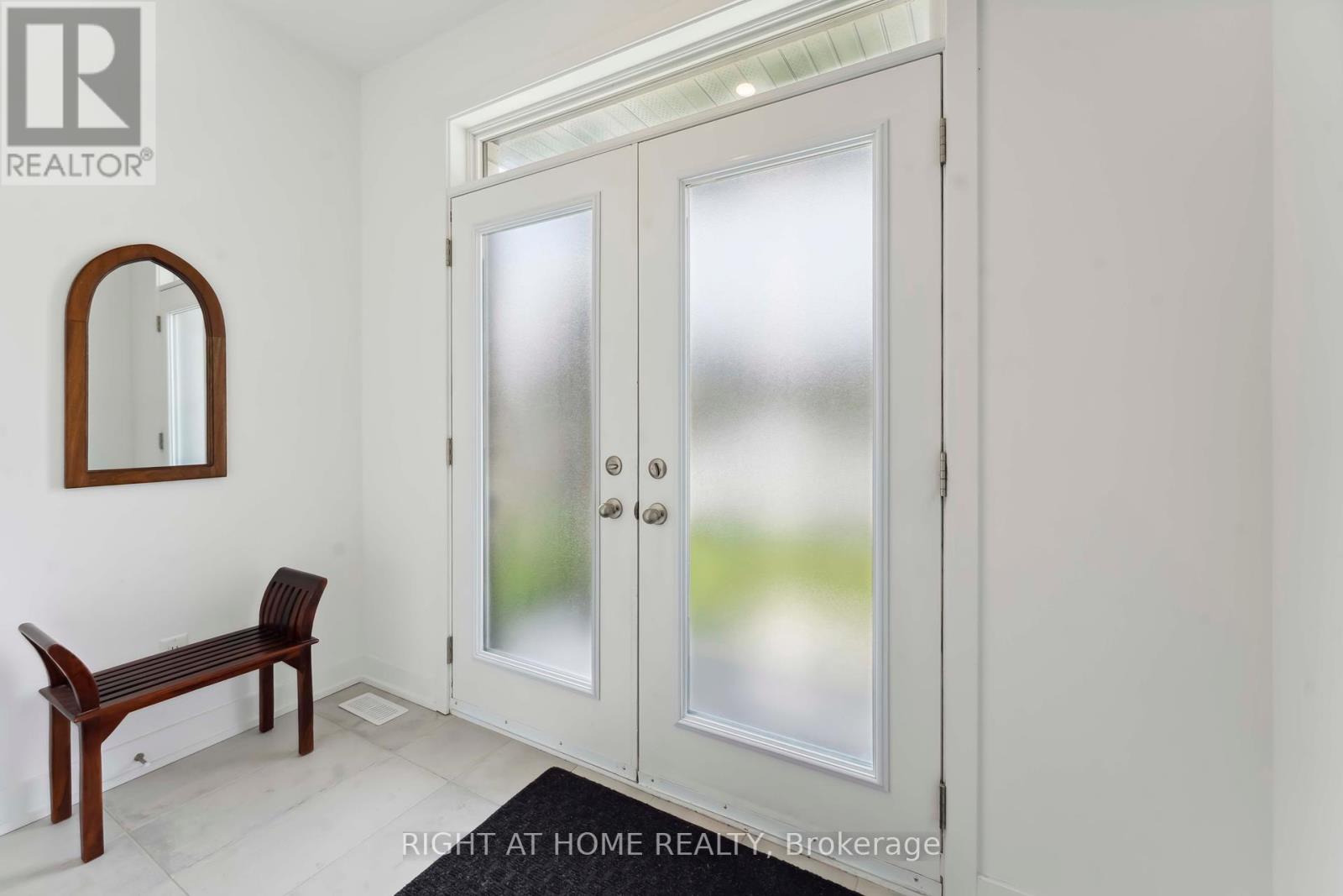 Property at 848 BECKTON HEIGHTS S image 3