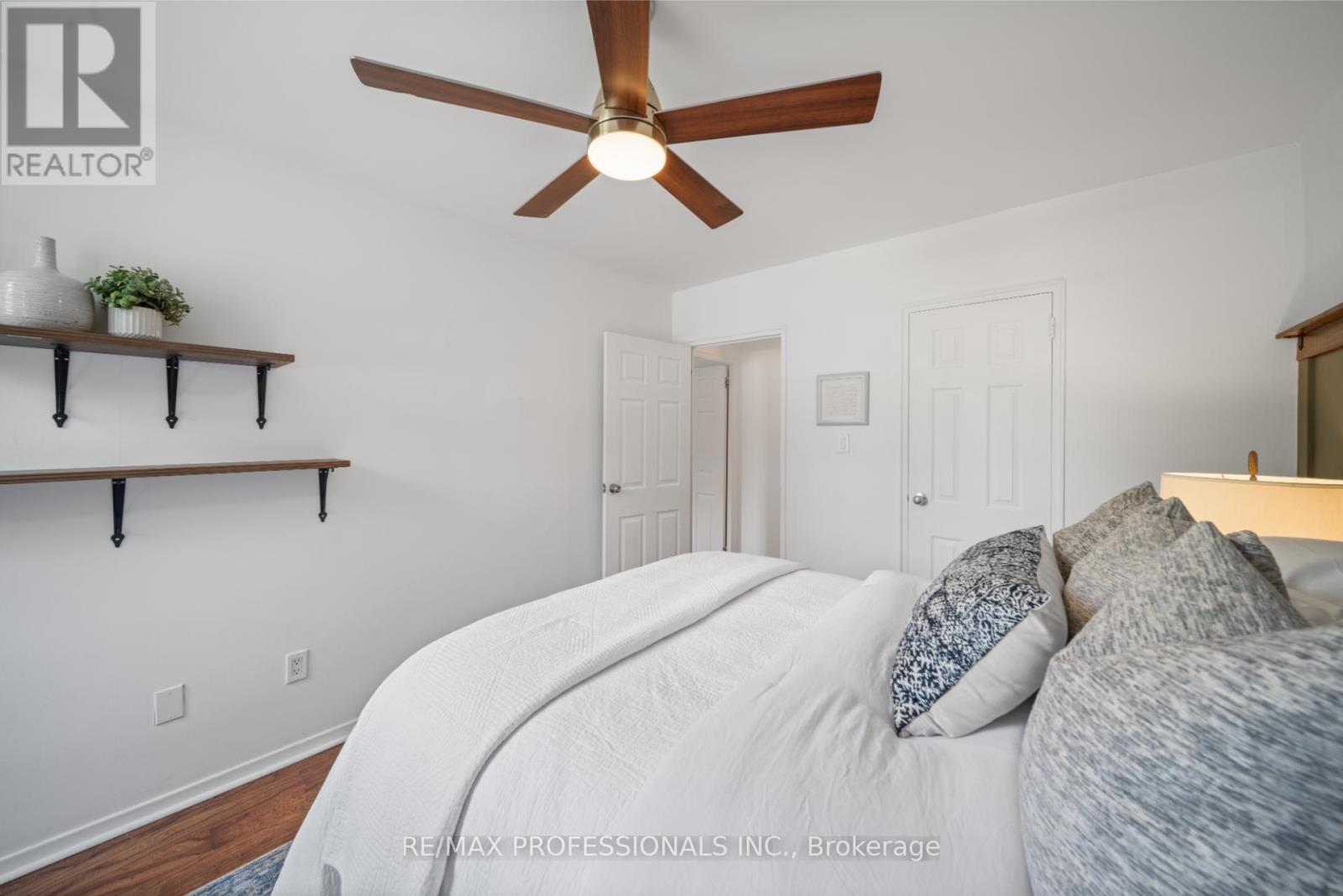 216 - 100 Coe Hill Drive, Toronto, Ontario  M6S 3E1 - Photo 15 - W12289884