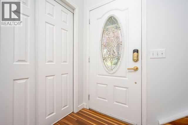 Property at 370 Panamount Drive NW image 4