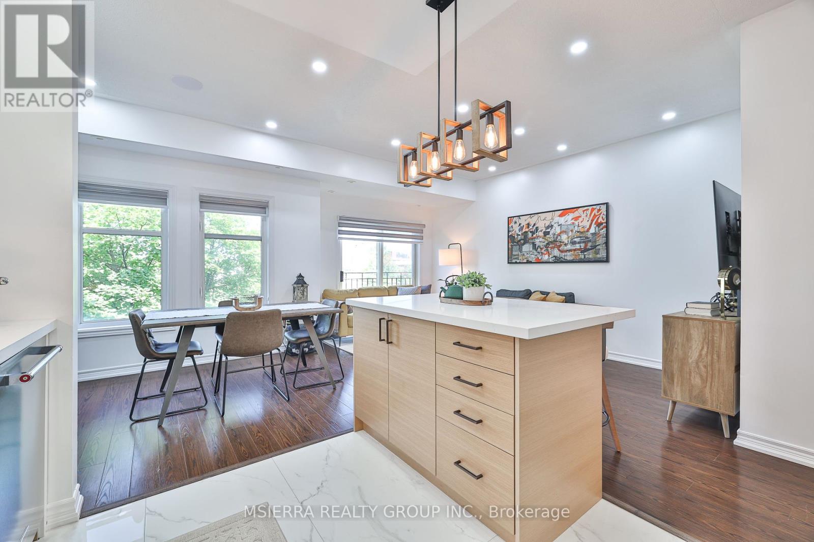 254 - 1496 Victoria Park Avenue, Toronto (Victoria Village), Ontario  M4A 2M6 - Photo 12 - C12289940