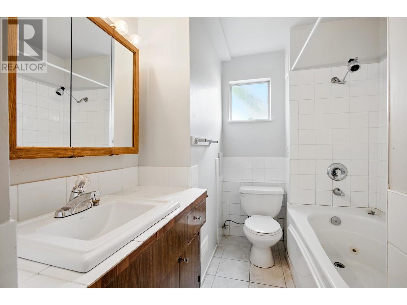 3654 Flint Street, Port Coquitlam, British Columbia  V3B 4J8 - Photo 17 - R3003145