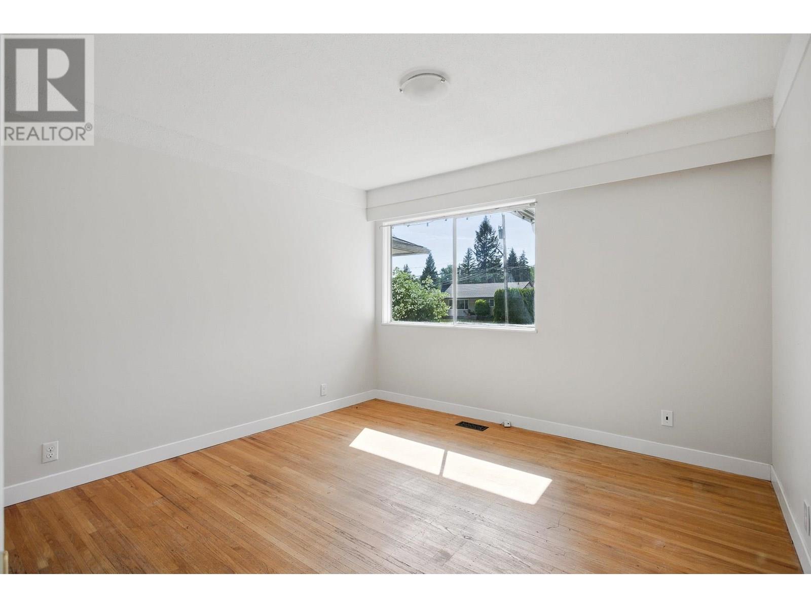 3654 Flint Street, Port Coquitlam, British Columbia  V3B 4J8 - Photo 11 - R3003145