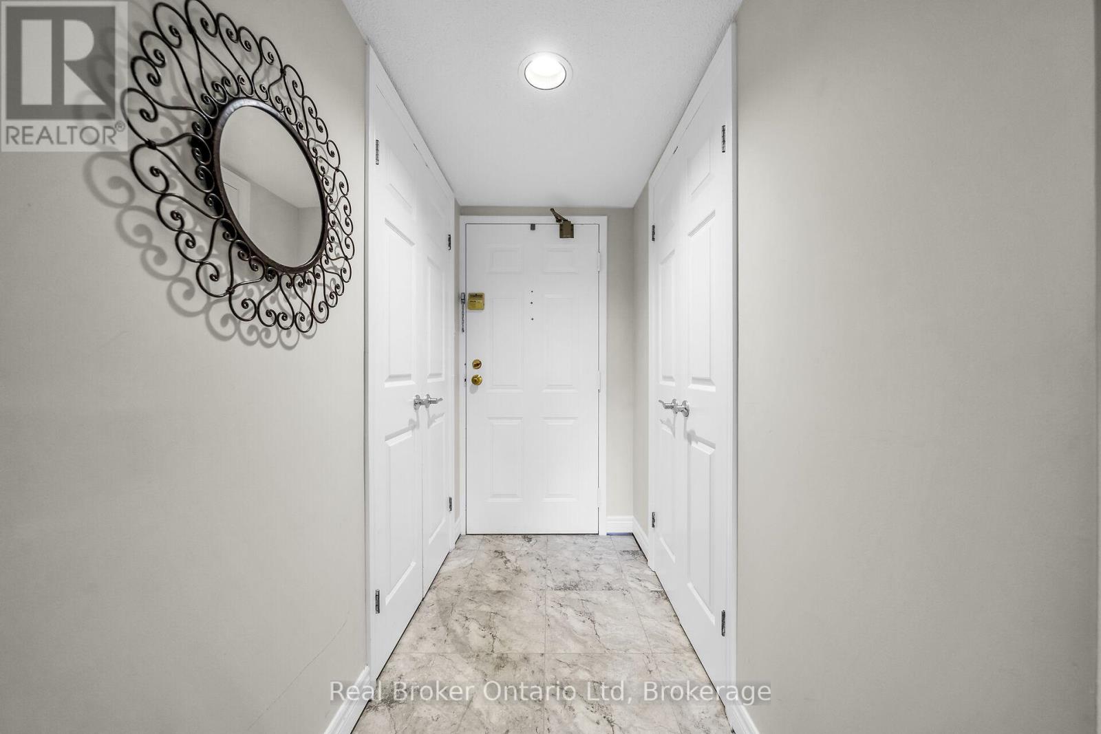 314 - 150 Wilson Street W, Hamilton, Ontario  L9G 4E7 - Photo 4 - X12289977