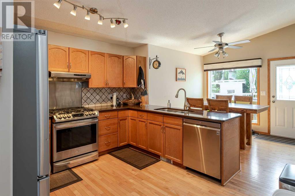 Property at 10305 74 Avenue image 4