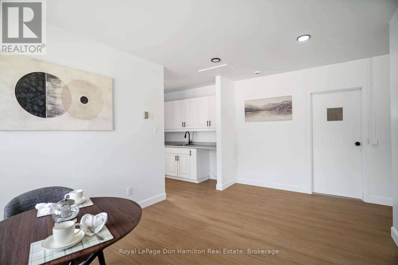 179 Mill Street, North Middlesex, Ontario  N0M 2K0 - Photo 25 - X12290003