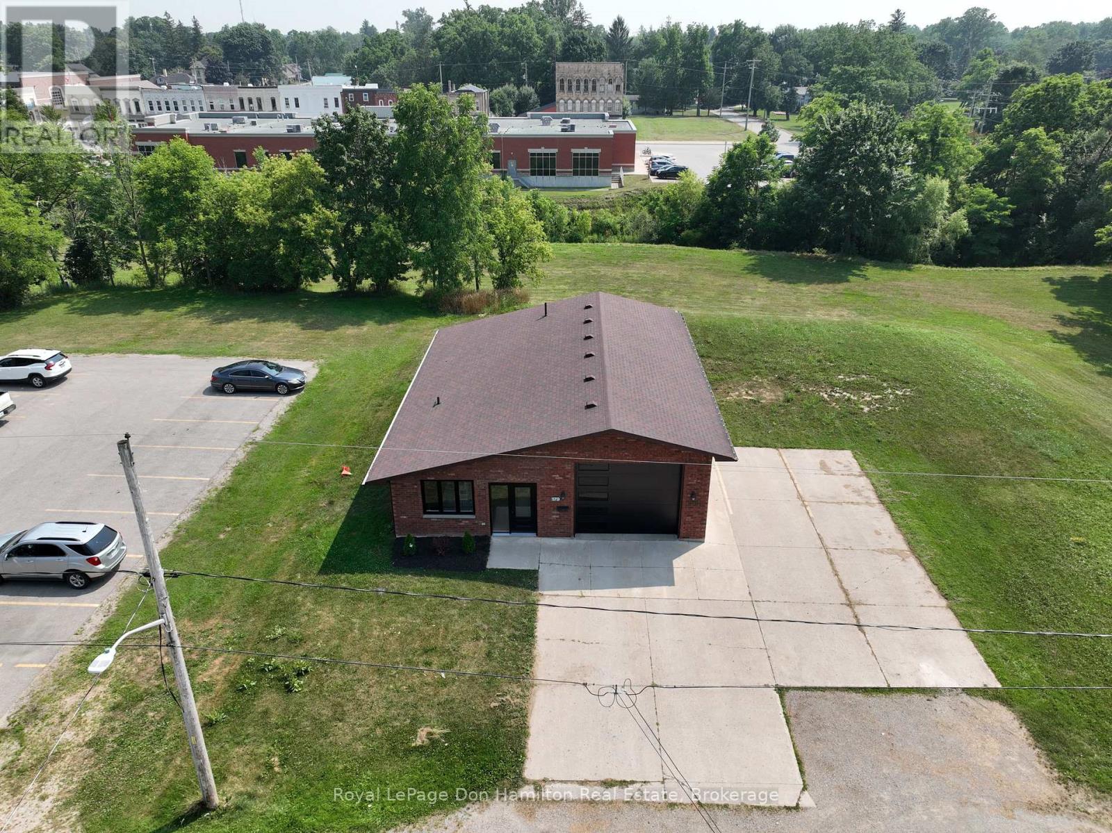 179 Mill Street, North Middlesex, Ontario  N0M 2K0 - Photo 7 - X12290003