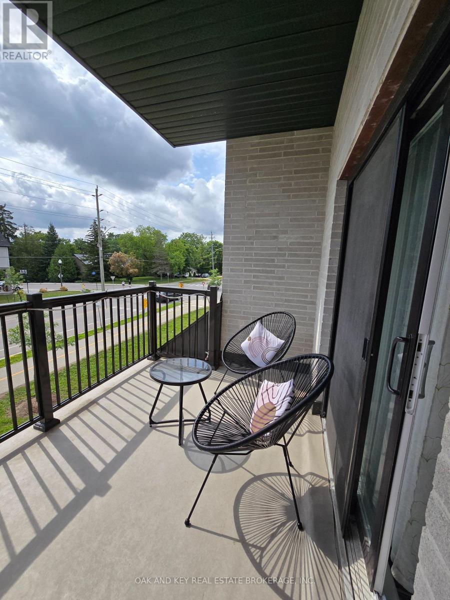 204 - 255 Woolwich Street, Waterloo, Ontario  N2K 1S5 - Photo 4 - X12289985