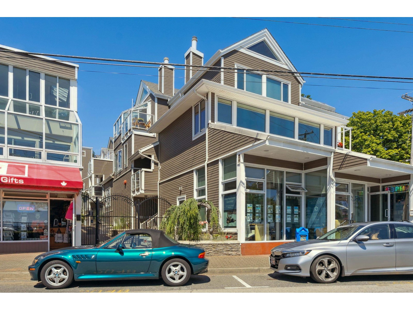 1107 Elm Street, White Rock, British Columbia  V4B 1C1 - Photo 2 - R3027550
