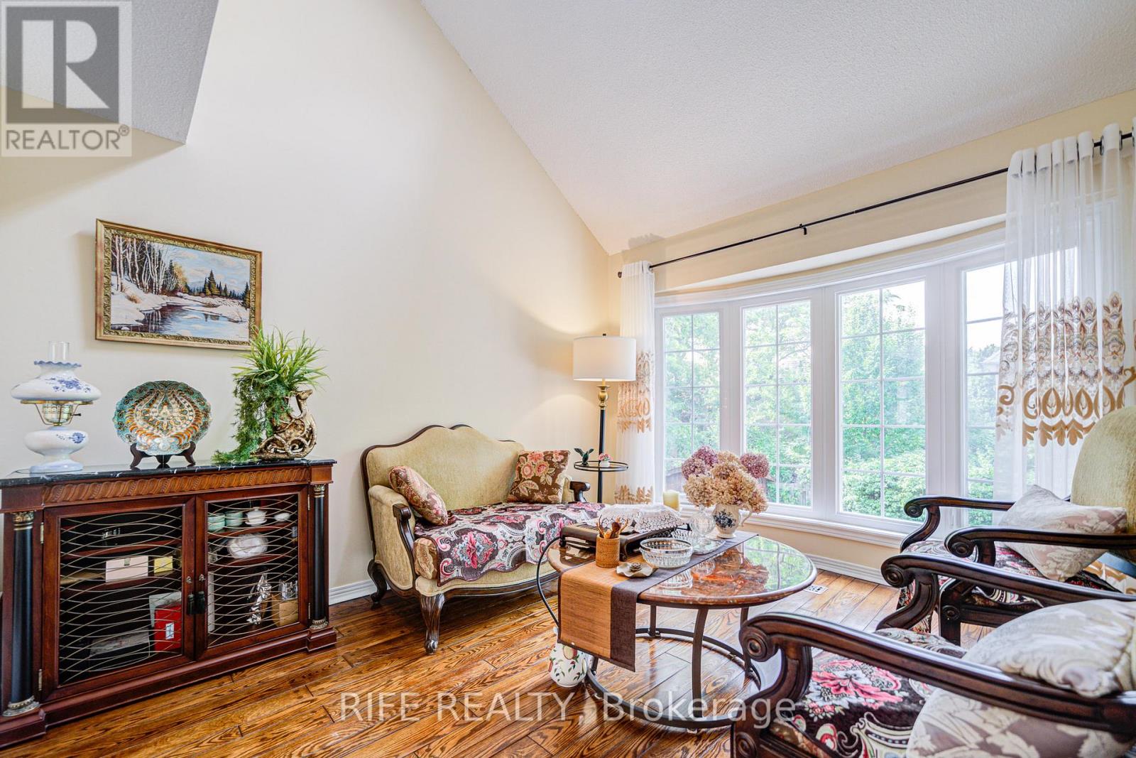 22 Chambery Crescent, Markham (Unionville), Ontario  L3R 6L5 - Photo 29 - N12289987
