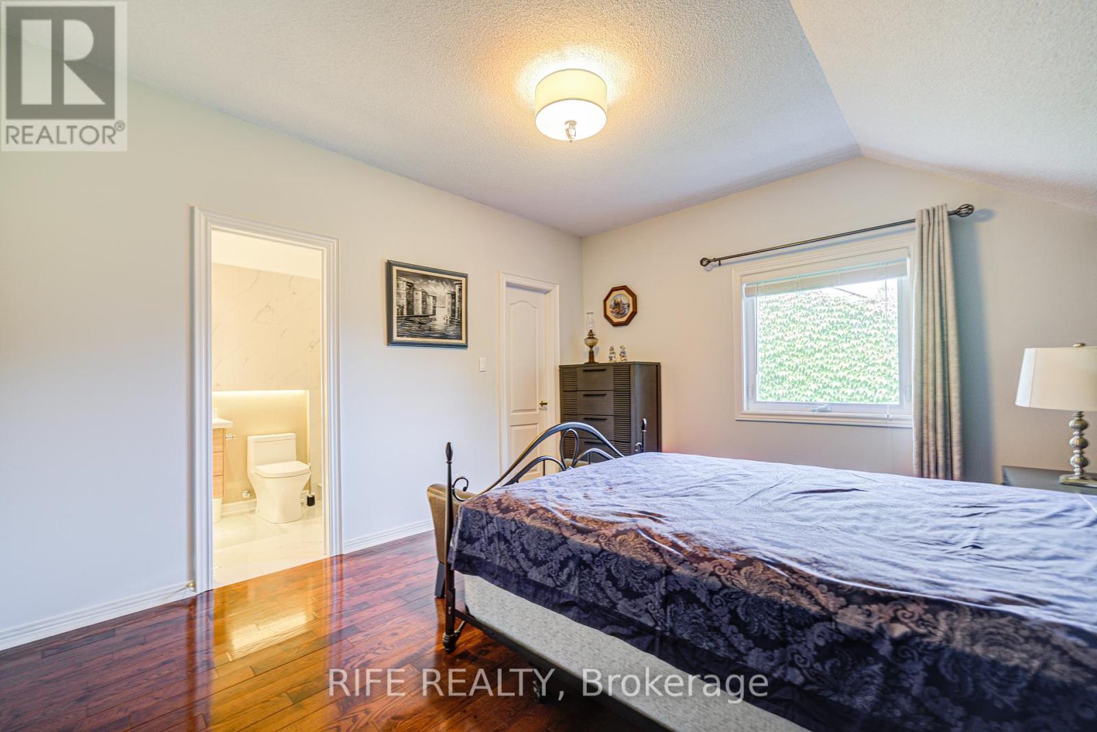 22 Chambery Crescent, Markham (Unionville), Ontario  L3R 6L5 - Photo 39 - N12289987
