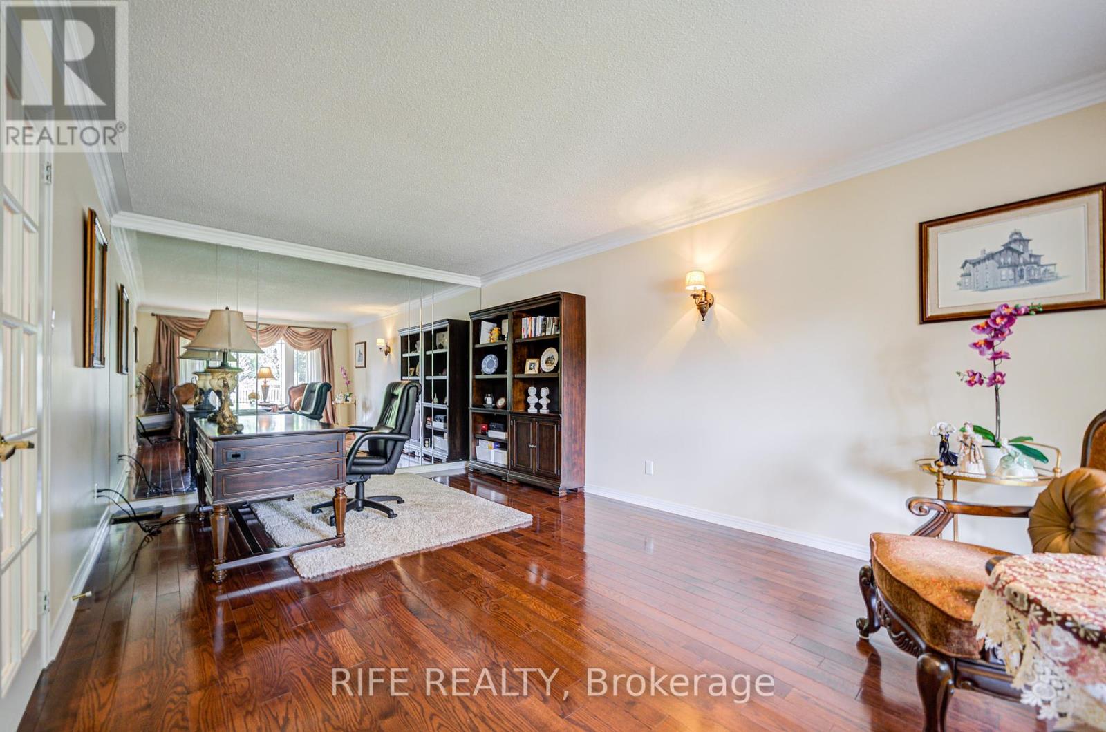 22 Chambery Crescent, Markham (Unionville), Ontario  L3R 6L5 - Photo 6 - N12289987