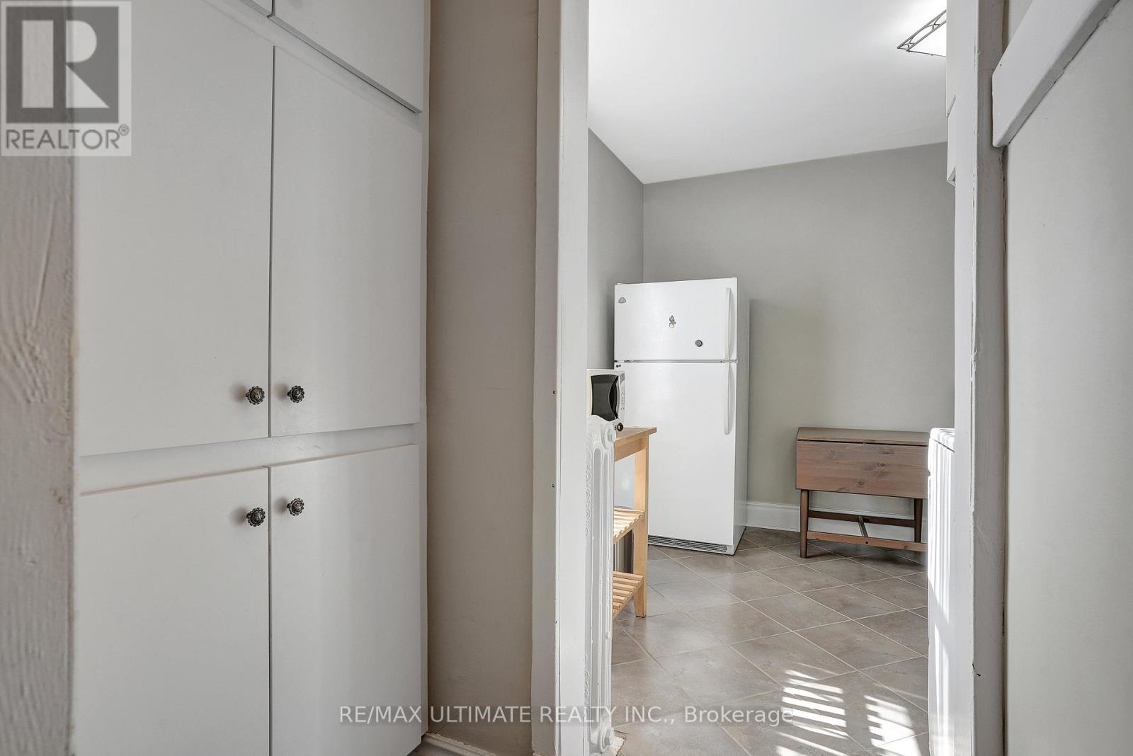 2 - 67 Moore Avenue, Kitchener, Ontario  N2H 3S2 - Photo 10 - X12290001