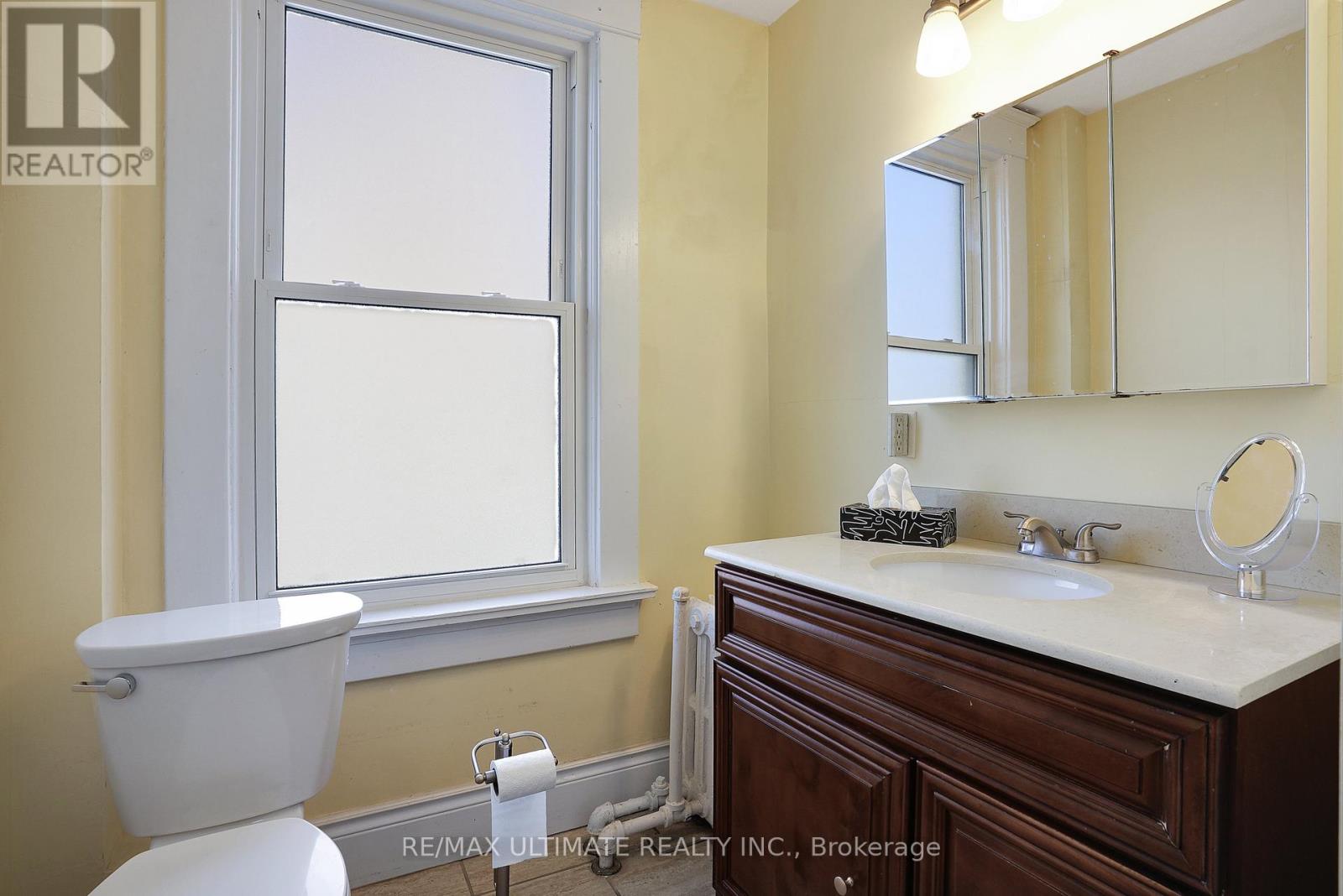 2 - 67 Moore Avenue, Kitchener, Ontario  N2H 3S2 - Photo 16 - X12290001