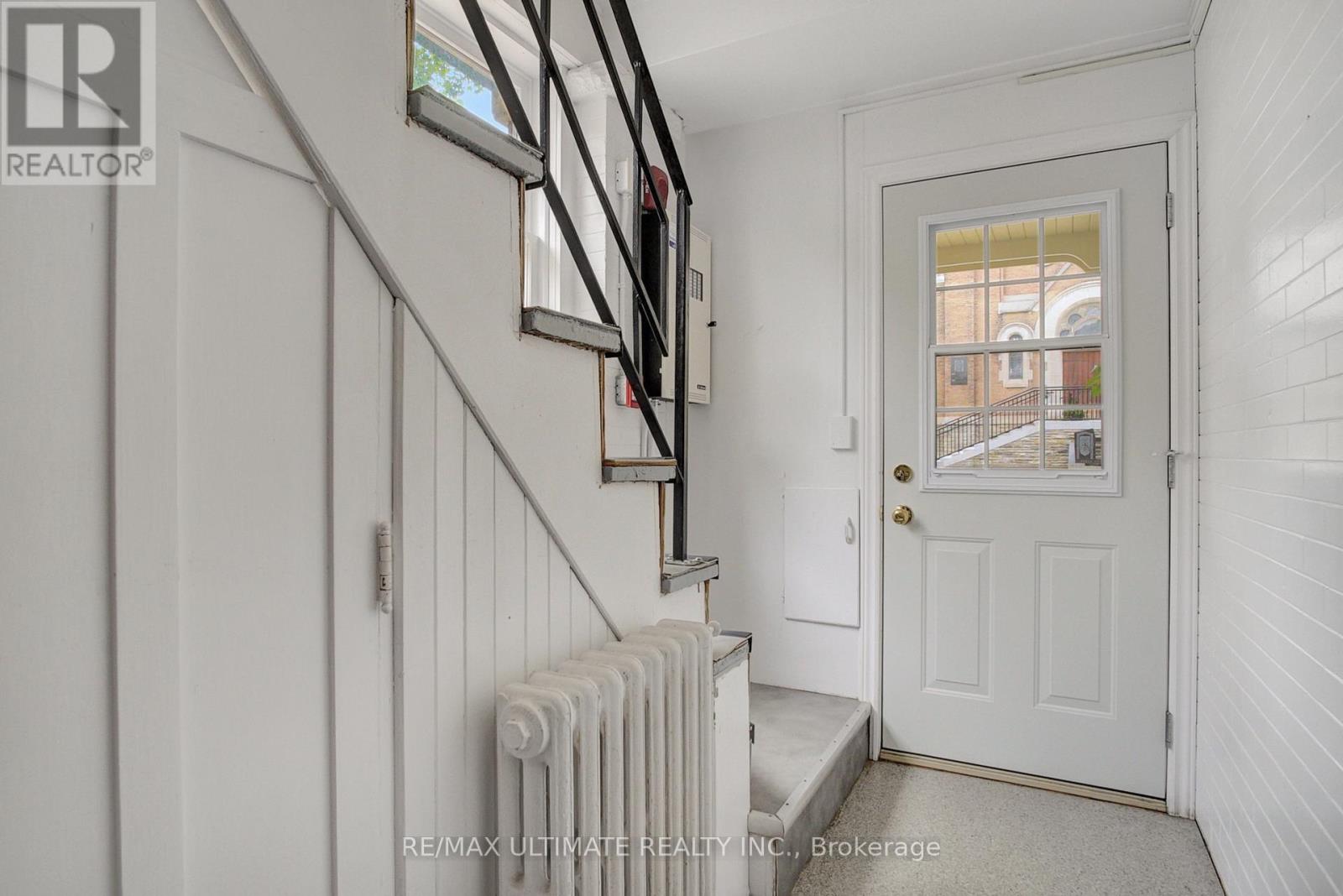 2 - 67 Moore Avenue, Kitchener, Ontario  N2H 3S2 - Photo 4 - X12290001