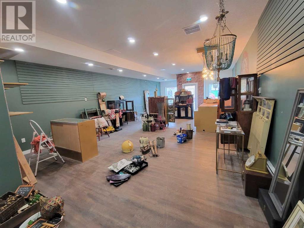 Property at 112 50 Street image 5