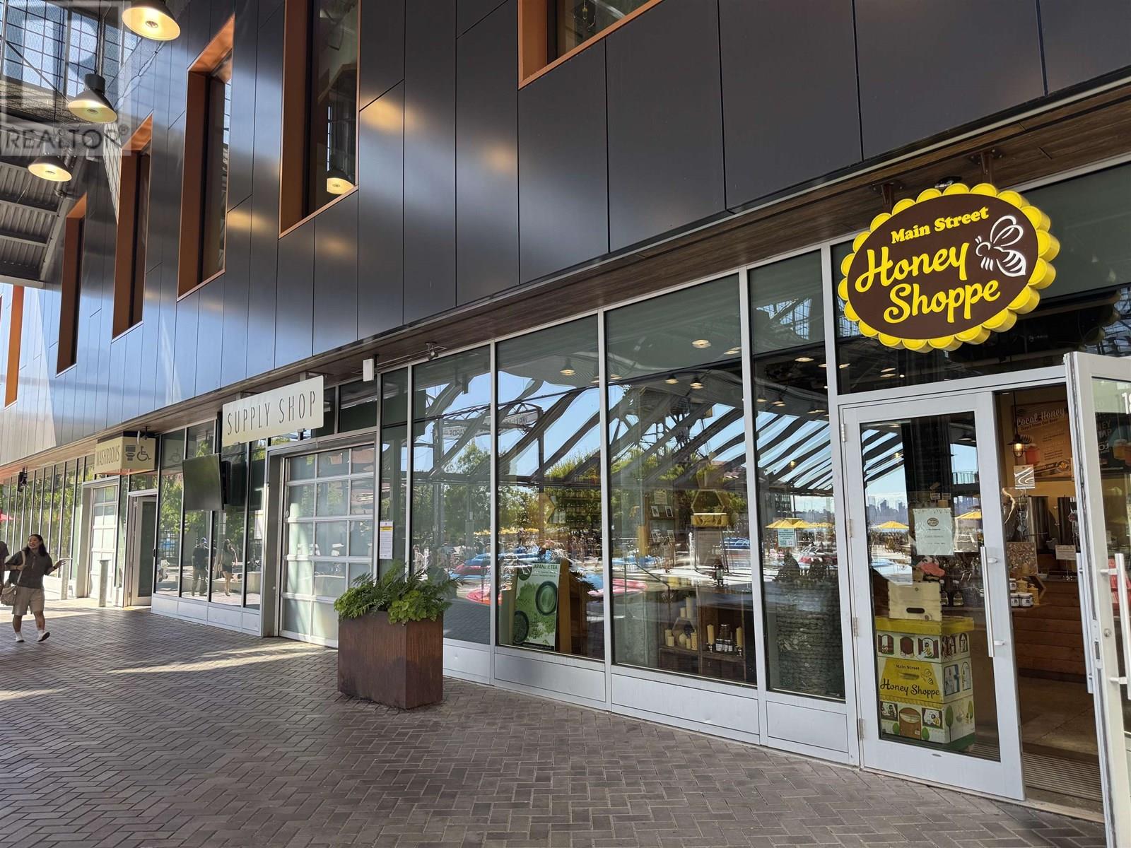 507 162 Victory Ship Way, North Vancouver, British Columbia  V7L 0B4 - Photo 11 - R3027734