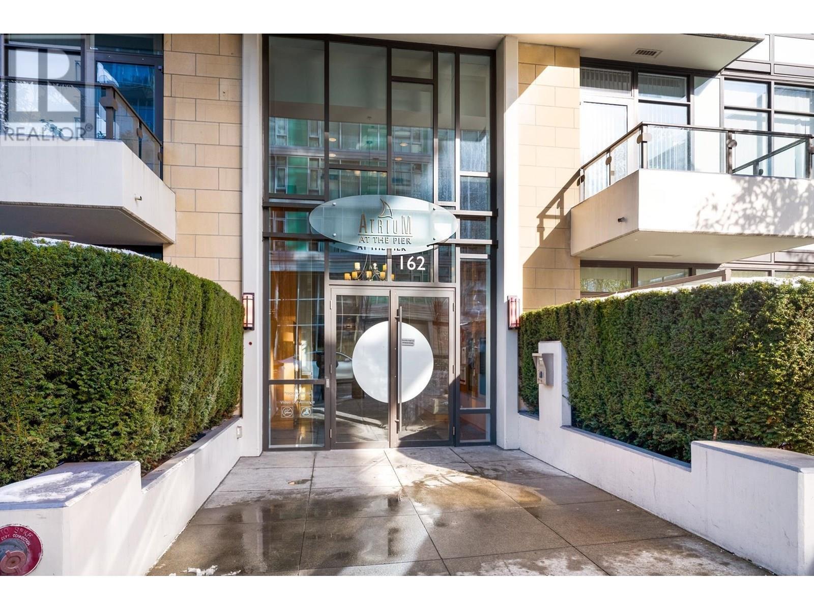 507 162 Victory Ship Way, North Vancouver, British Columbia  V7L 0B4 - Photo 5 - R3027734