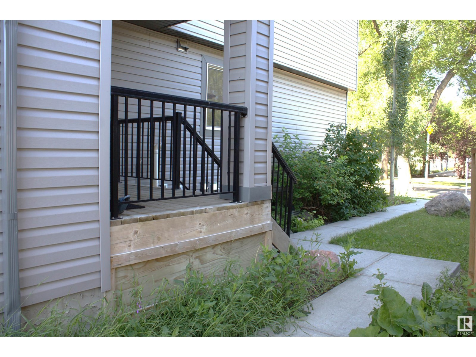 Property at #4 11721 92 ST NW image 2