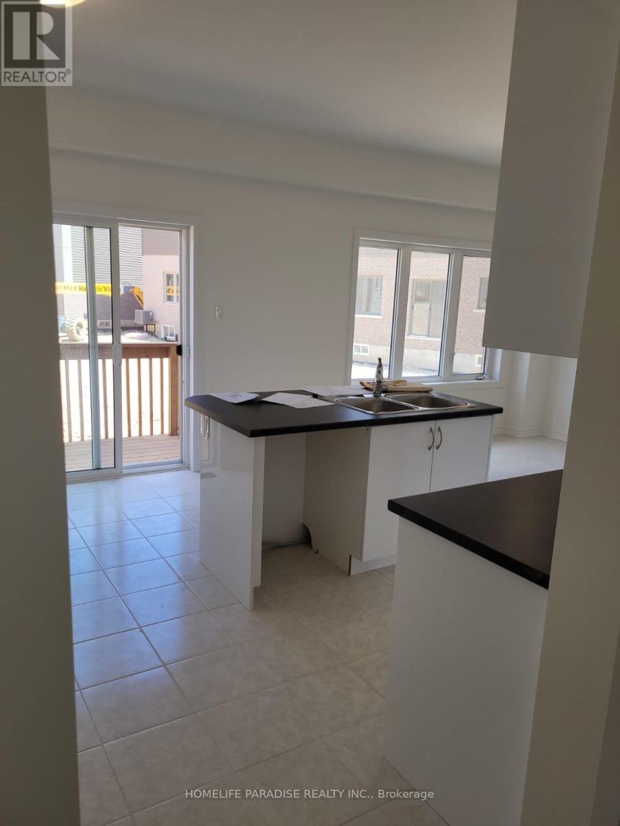 12 Poole Street, Brant, Ontario  N3T 5L8 - Photo 2 - X12290018