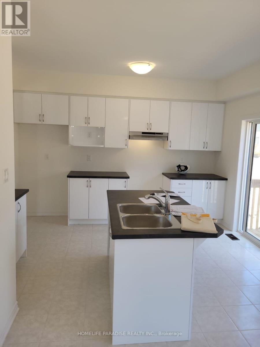 12 Poole Street, Brant, Ontario  N3T 5L8 - Photo 4 - X12290018