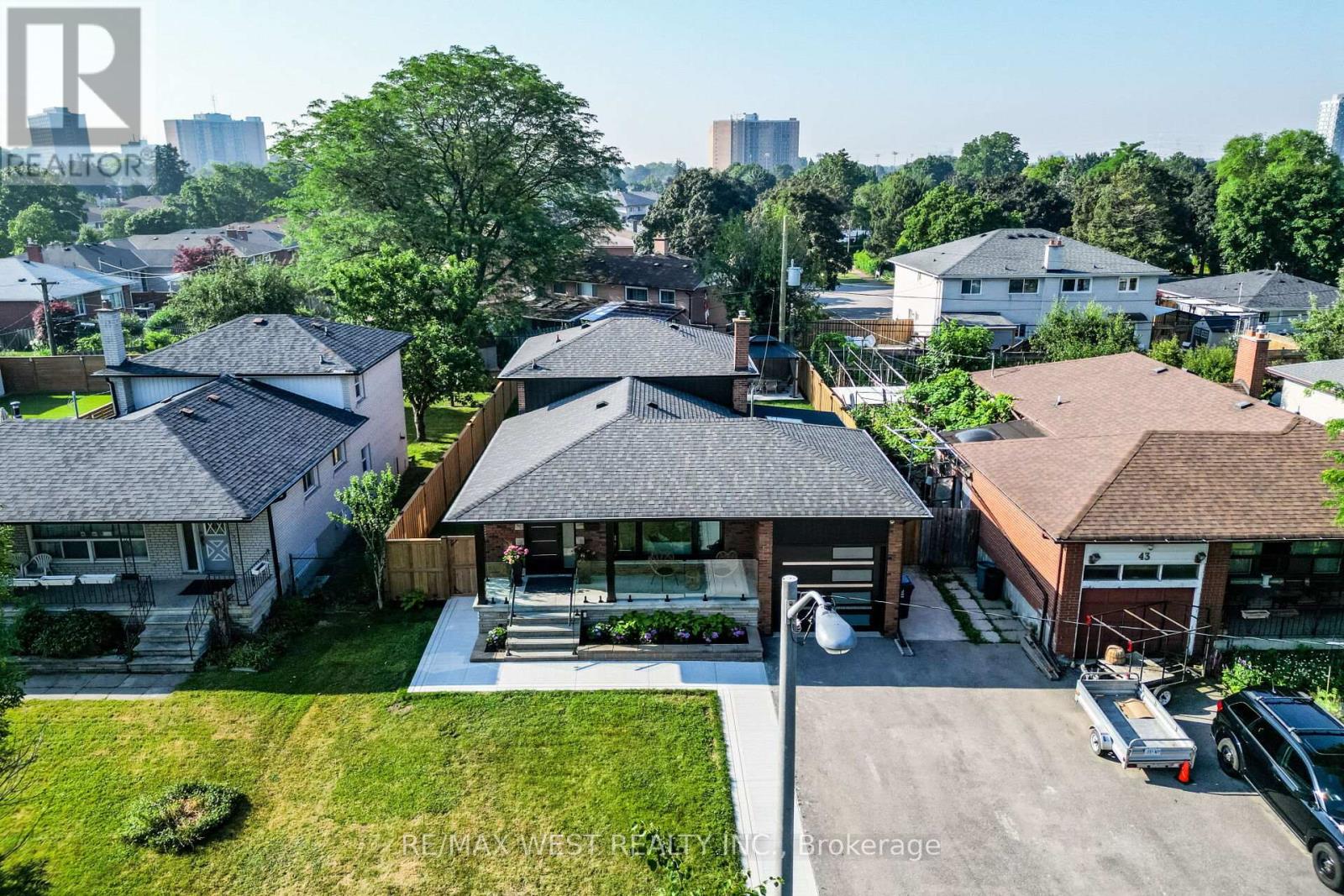 Property at 41 LADBROOKE ROAD image 1