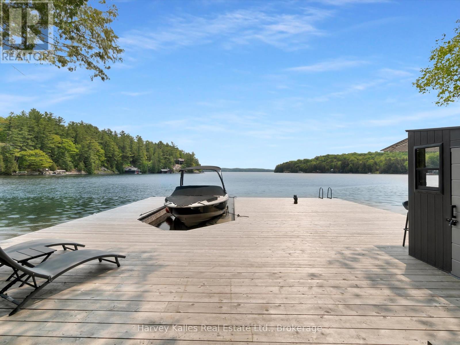 155 Highway 632 Highway, Muskoka Lakes, Ontario  P0C 1J0 - Photo 14 - X12290073