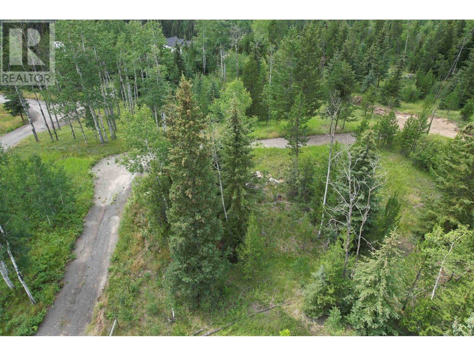 5680 HORSE LAKE ROAD, 100 Mile House, British Columbia