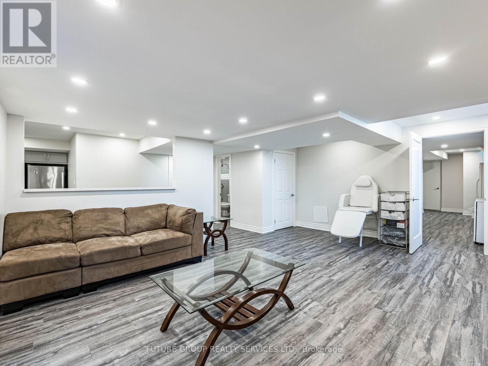 29 Godliman Road E, Brampton (Credit Valley), Ontario  L6X 5G3 - Photo 33 - W12290051