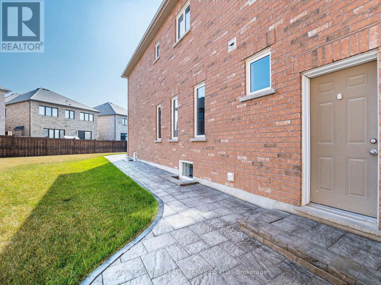 29 Godliman Road E, Brampton (Credit Valley), Ontario  L6X 5G3 - Photo 37 - W12290051