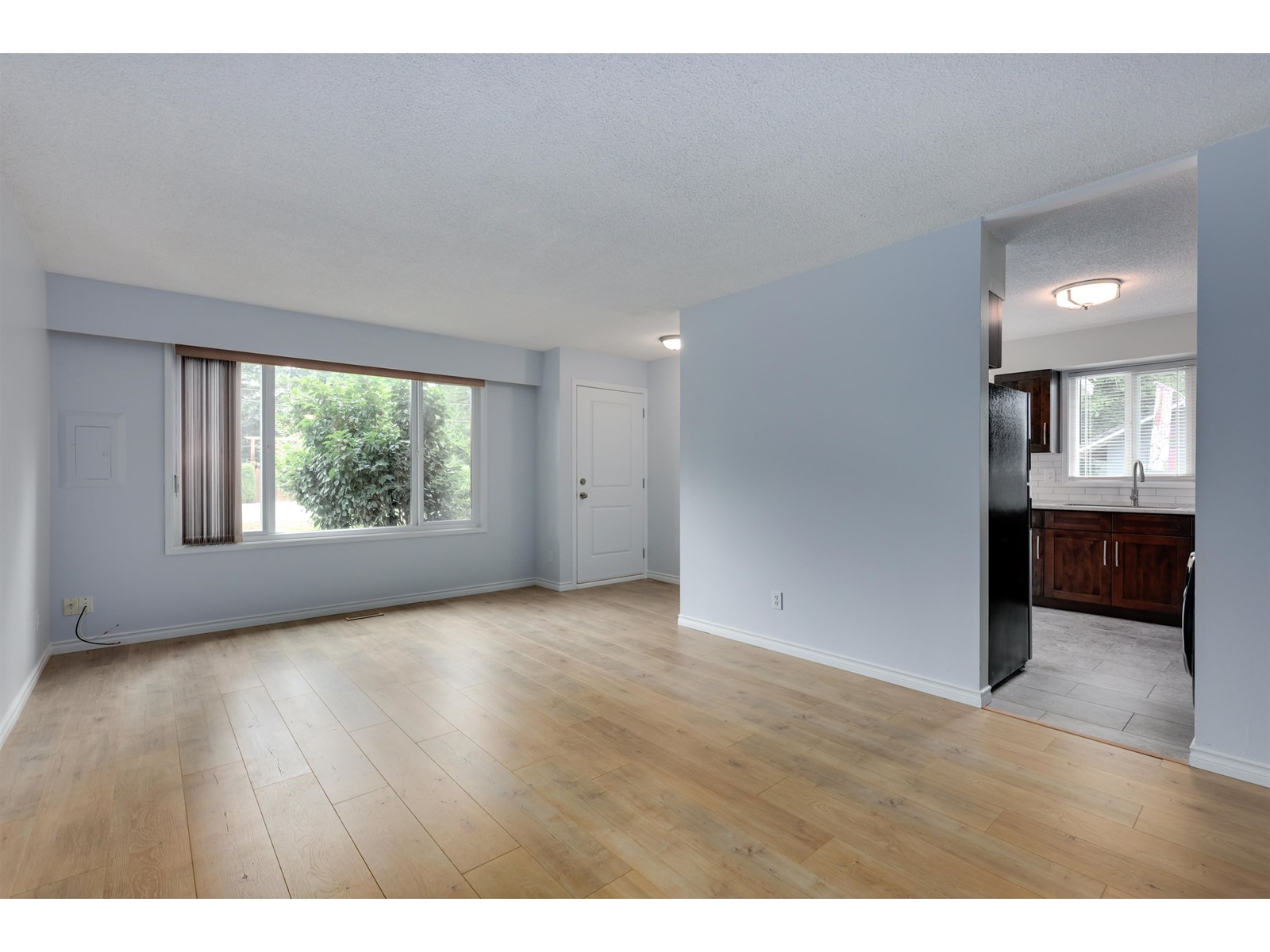 Property at 22924-22926 96 AVENUE image 5