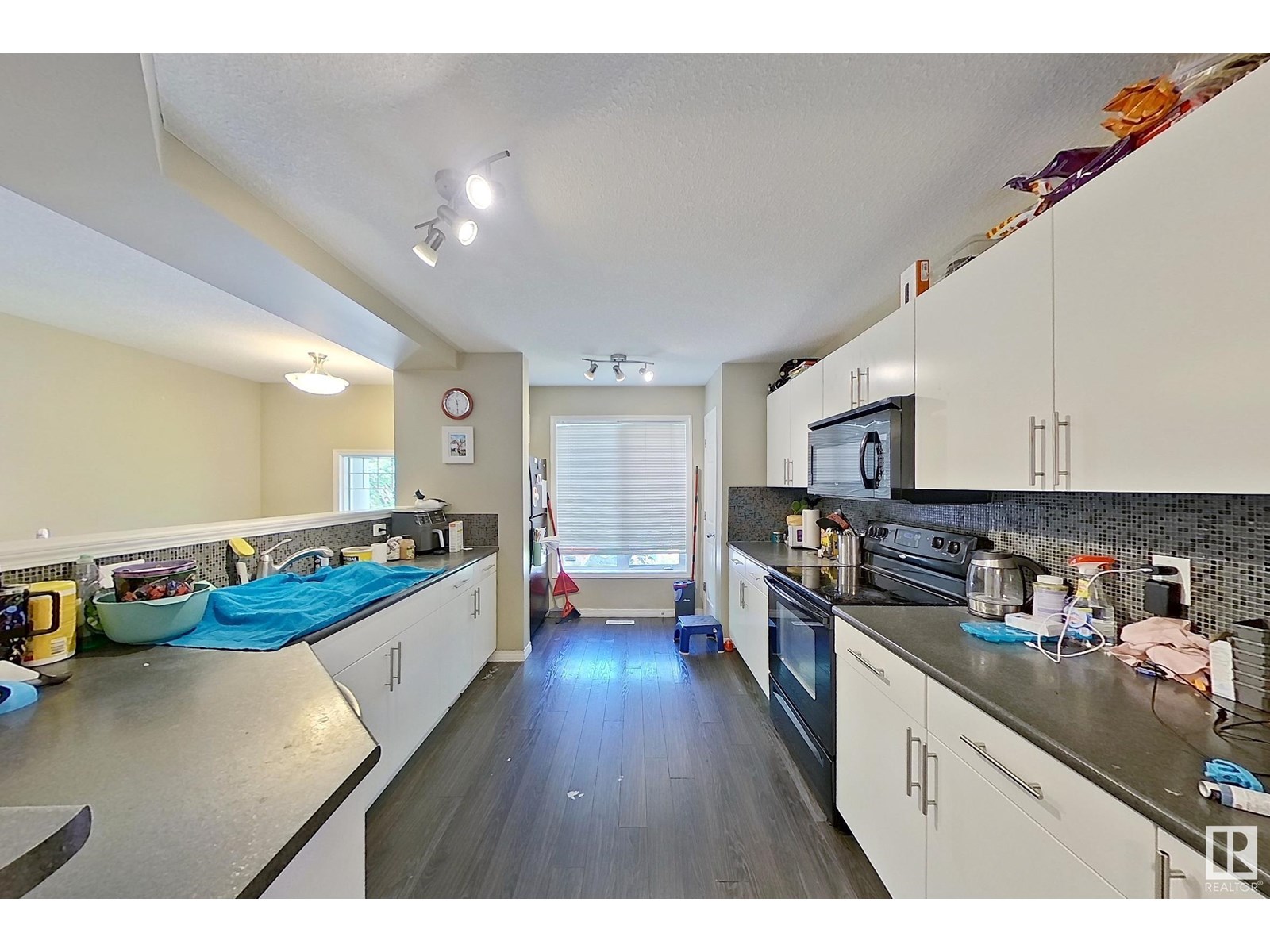 Property at 1641 TOWNE CENTRE BV NW image 3