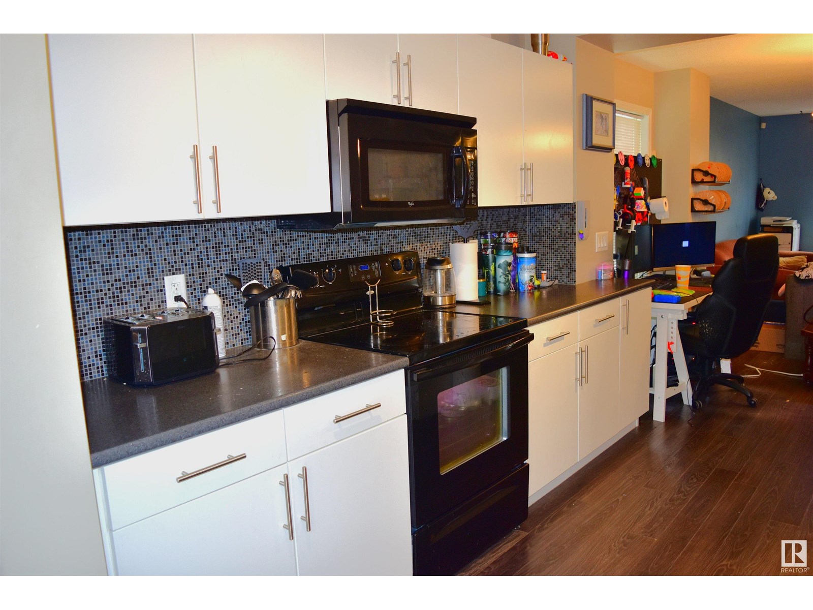 1641 Towne Centre Bv Nw, Edmonton, Alberta  T6R 0S3 - Photo 7 - E4445225
