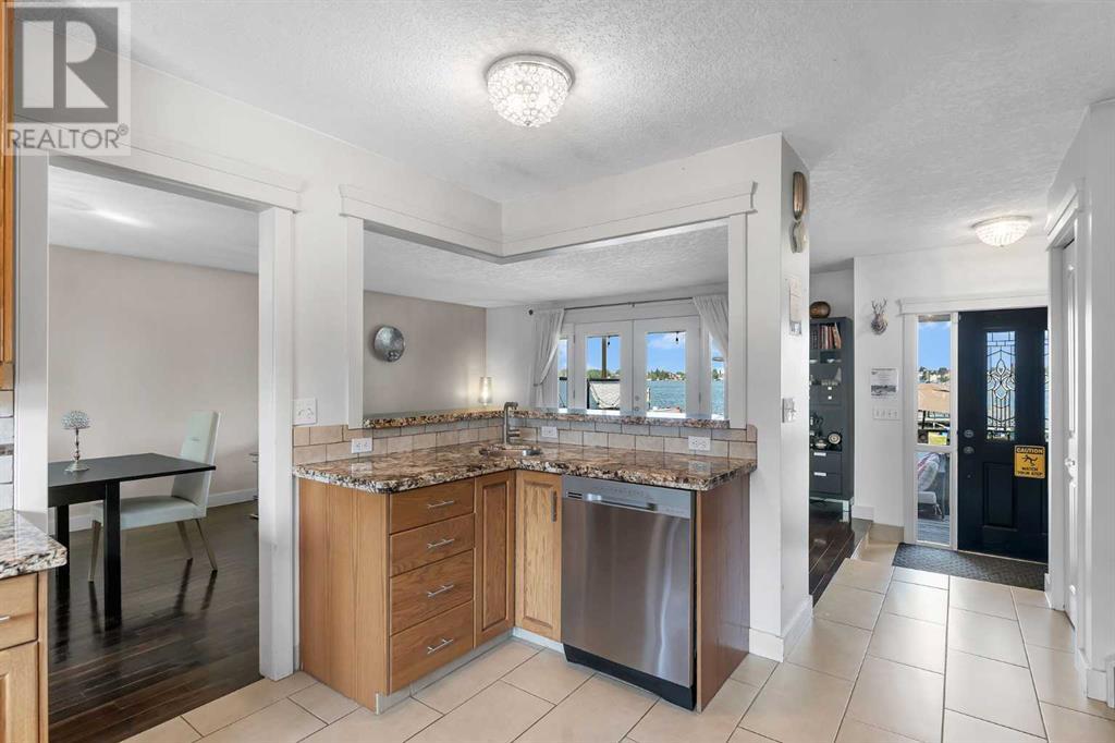 700 West Chestermere Drive, Chestermere, Alberta  T1X 1B5 - Photo 19 - A2240151