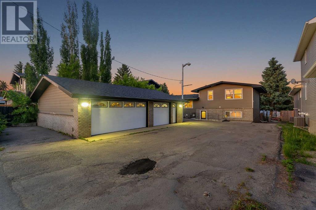 Property at 700 West Chestermere Drive image 5