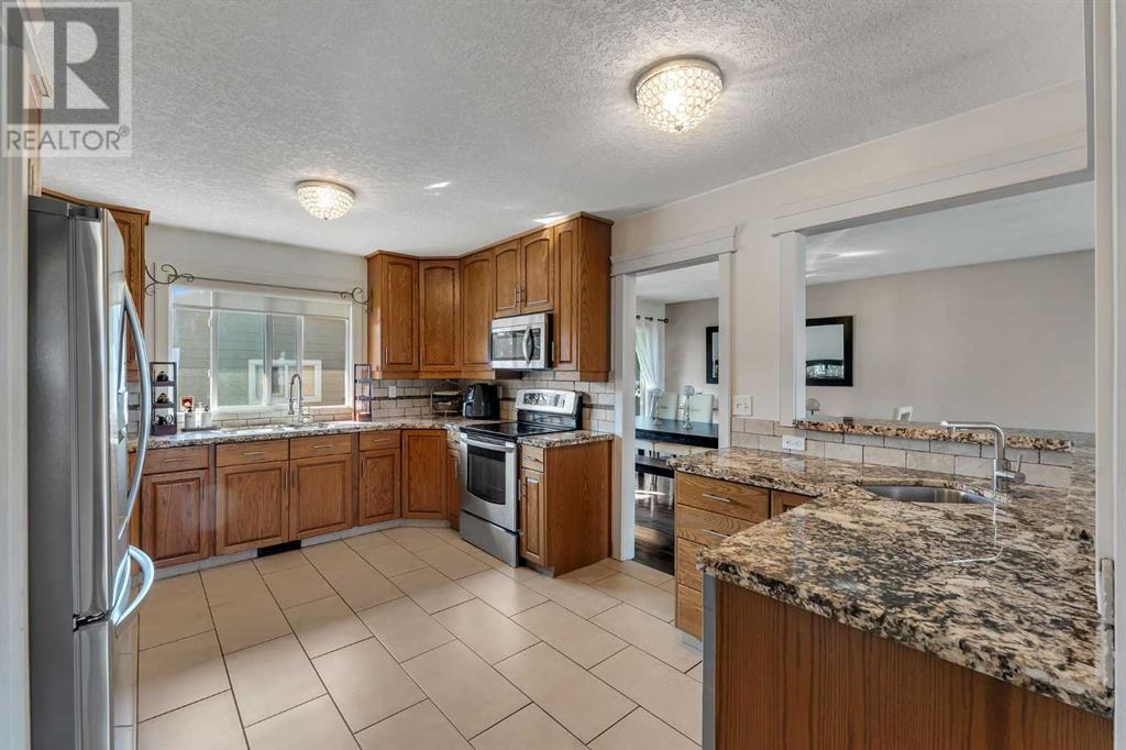 700 West Chestermere Drive, Chestermere, Alberta  T1X 1B5 - Photo 16 - A2240151