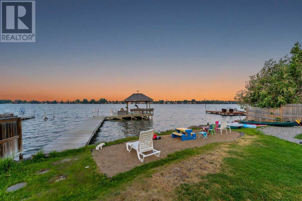 700 West Chestermere Drive, Chestermere, Alberta  T1X 1B5 - Photo 36 - A2240151