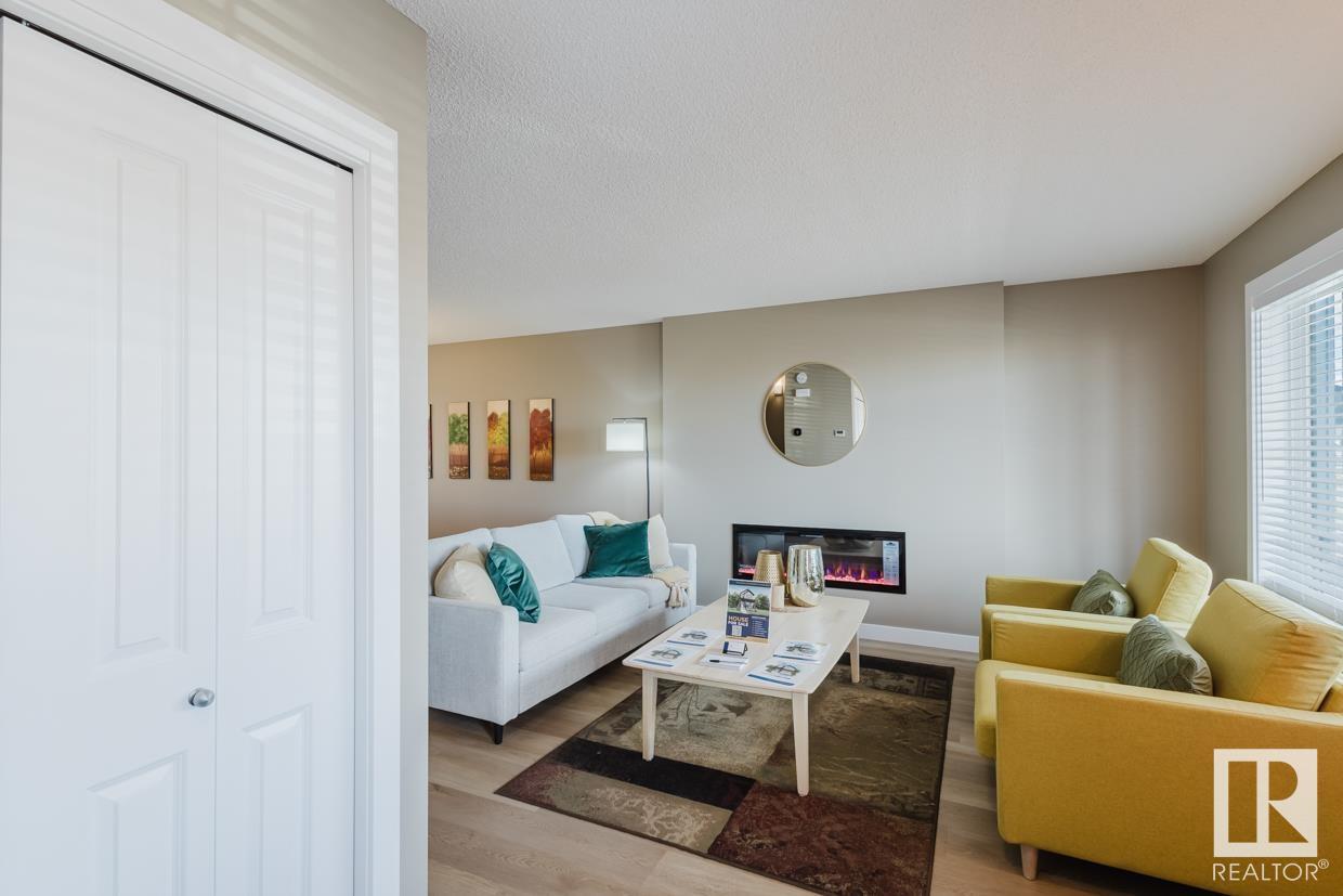Property at 7114 51 AV image 3