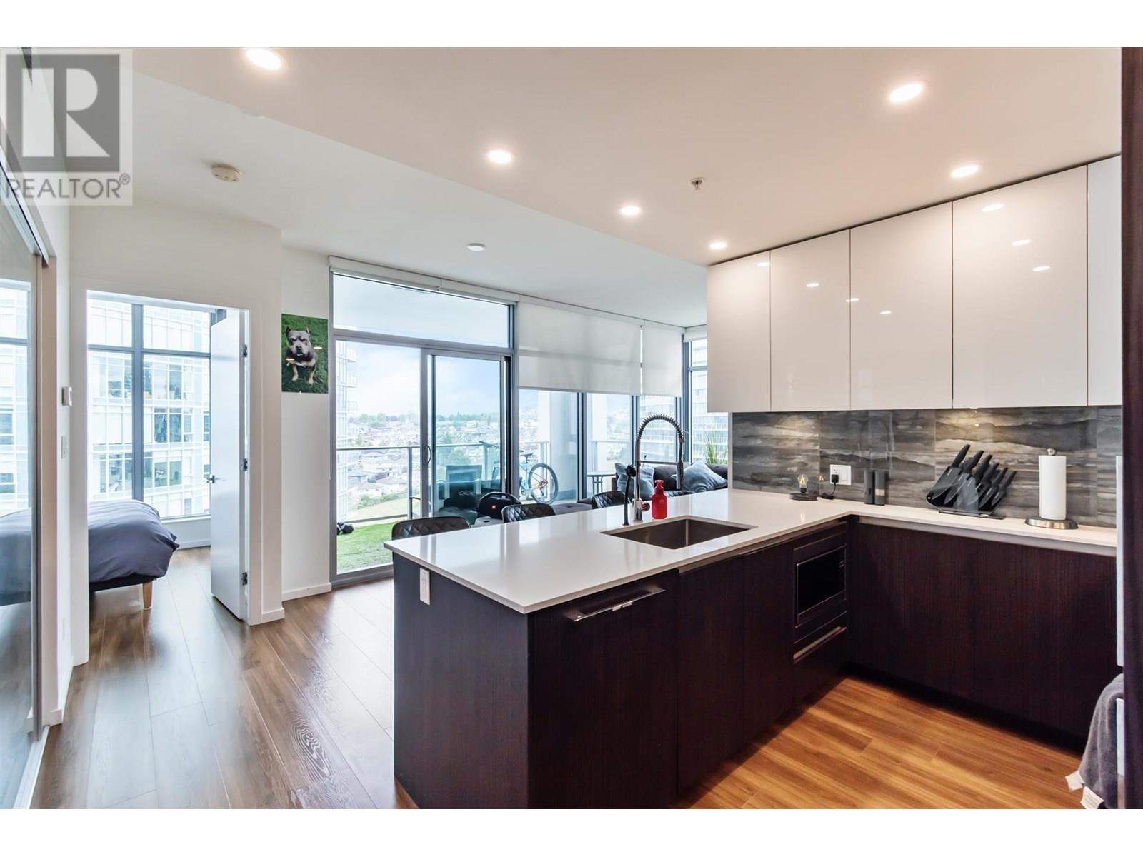 1801 1888 GILMORE AVENUE, Burnaby, British Columbia