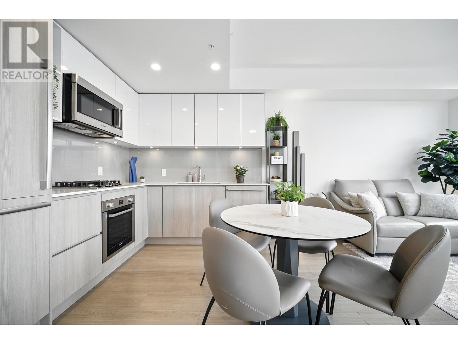 1207 618 Carnarvon Street, New Westminster, British Columbia  V3M 0N9 - Photo 3 - R3027965
