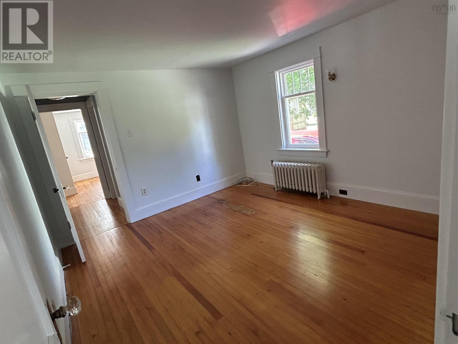 25 Cumberland Street, Yarmouth, Nova Scotia  B5A 1C9 - Photo 12 - 202513617