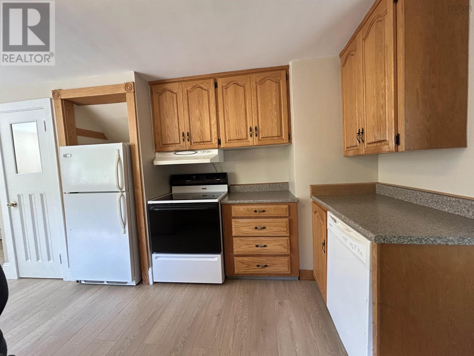 25 Cumberland Street, Yarmouth, Nova Scotia  B5A 1C9 - Photo 19 - 202513617