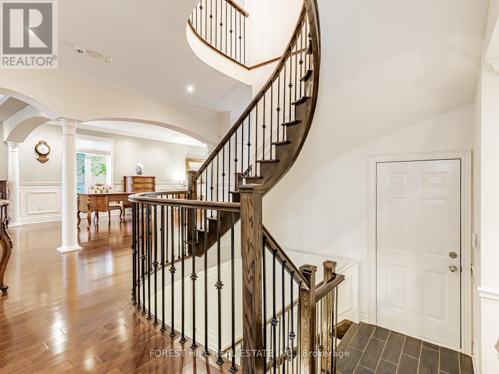 8 Sachet Drive, Richmond Hill (Oak Ridges Lake Wilcox), Ontario  L4E 4S1 - Photo 6 - N12290090