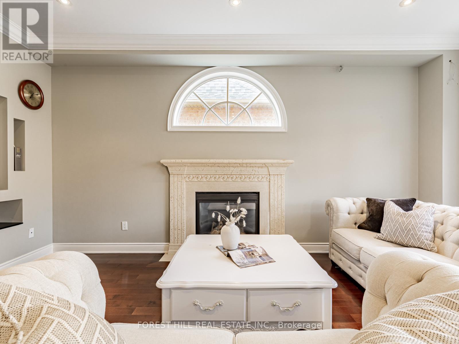 8 Sachet Drive, Richmond Hill (Oak Ridges Lake Wilcox), Ontario  L4E 4S1 - Photo 10 - N12290090