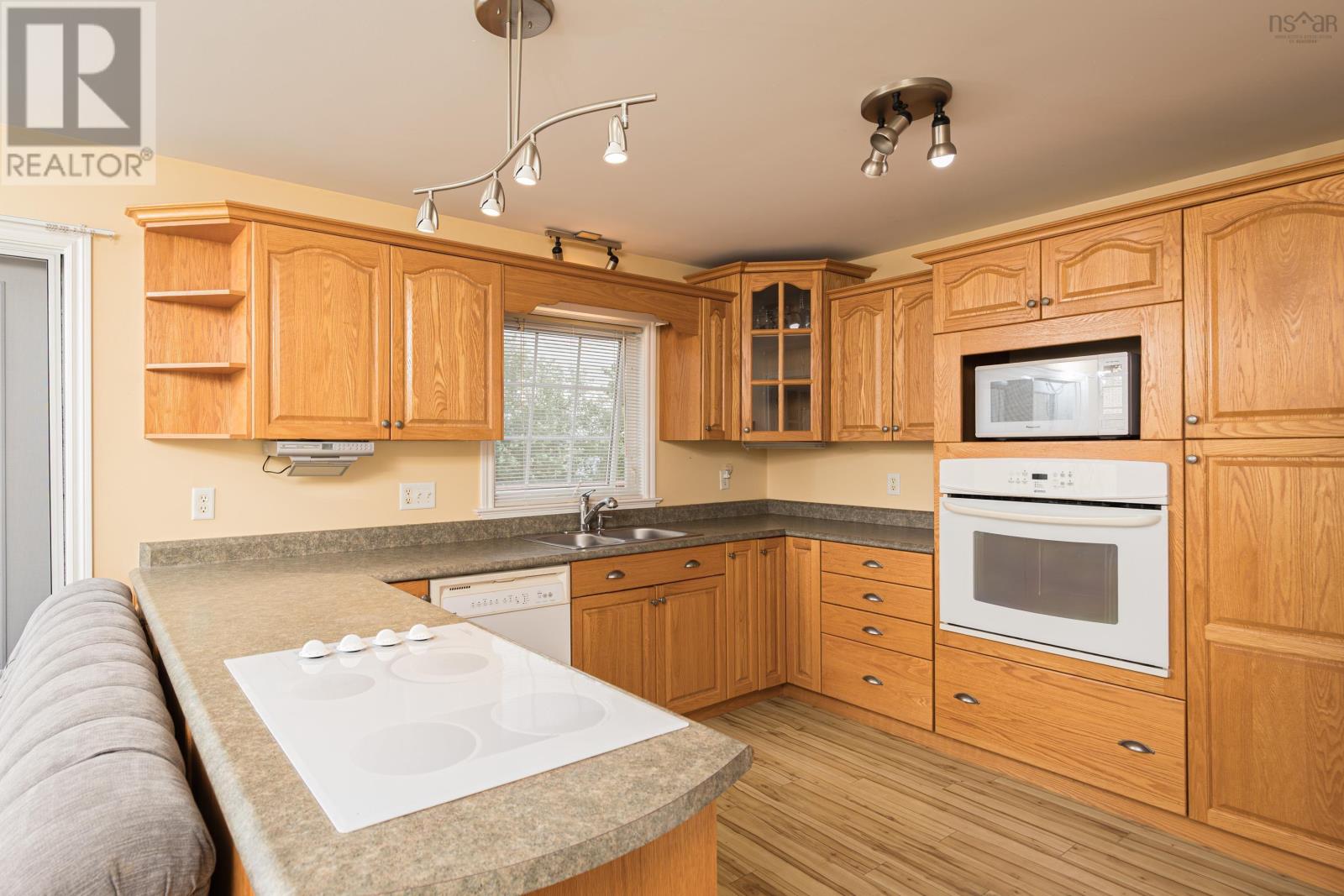 1 Hillcrest Drive, Stewiacke, Nova Scotia  B0N 2J0 - Photo 10 - 202517880